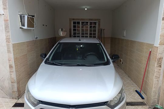 Garagem de casa para alugar com 1 quarto, 58m² em Freguesia (Ilha do Governador), Rio de Janeiro