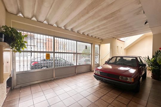 Garagem de casa para alugar com 2 quartos, 107m² em Jardim Colonial, São Bernardo do Campo