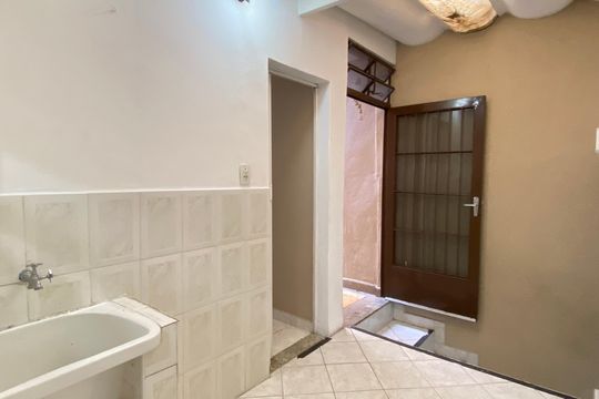 Área de Serviço de casa à venda com 2 quartos, 116m² em Santo Antônio, Osasco