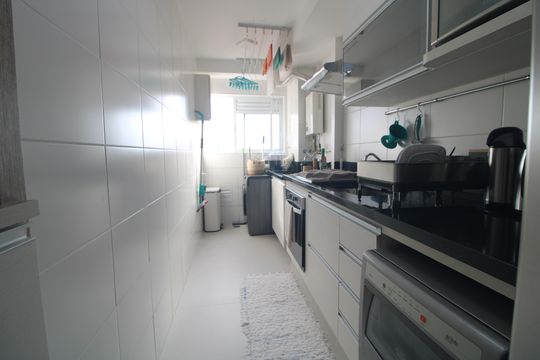 Cozinha de apartamento à venda com 2 quartos, 64m² em Vila Sao Paulo, São Paulo