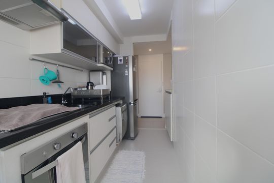 Cozinha de apartamento à venda com 2 quartos, 64m² em Vila Sao Paulo, São Paulo