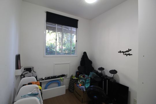 Quarto 1 de apartamento para alugar com 2 quartos, 52m² em Jacarepaguá, Rio de Janeiro