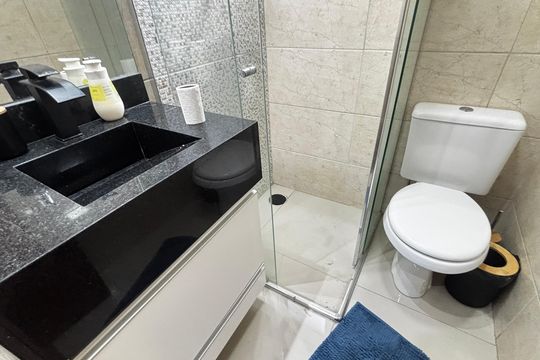 Banheiro de apartamento à venda com 2 quartos, 120m² em Parque João Ramalho, Santo André