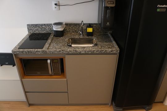 Cozinha de apartamento para alugar com 1 quarto, 32m² em Perdizes, São Paulo
