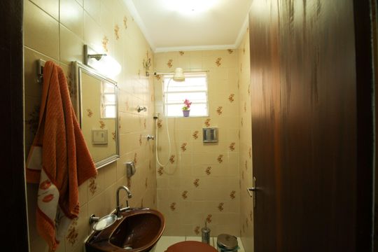 Banheiro de casa à venda com 3 quartos, 148m² em Parque Sao Domingos, São Paulo