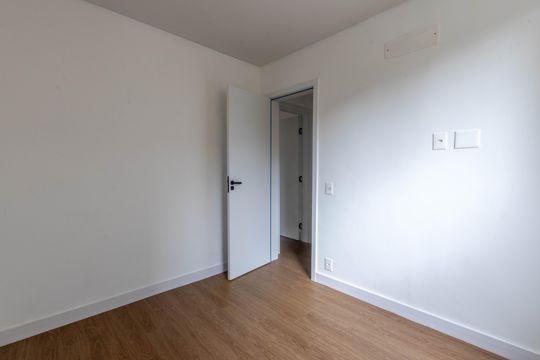 Quarto de apartamento à venda com 2 quartos, 93m² em Anchieta, Belo Horizonte