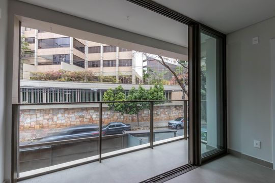 Sala de apartamento à venda com 2 quartos, 69m² em Anchieta, Belo Horizonte