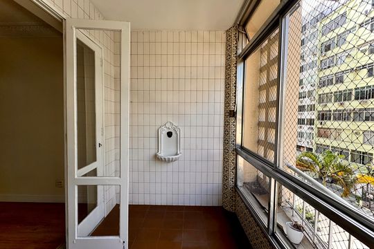 Apartamento para alugar com 3 quartos, 129m² em Laranjeiras, Rio de Janeiro