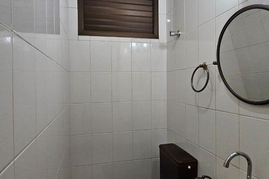 Banheiro  de apartamento para alugar com 3 quartos, 155m² em Jardim das Nações, Taubaté