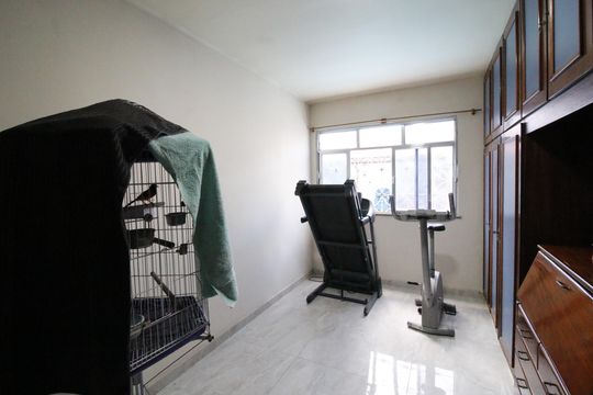 Closet da suíte 3 de casa de condomínio à venda com 4 quartos, 305m² em Taquara, Rio de Janeiro