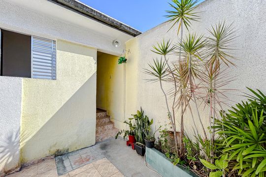 Garagem de casa à venda com 2 quartos, 123m² em Vila Esperança, São Paulo