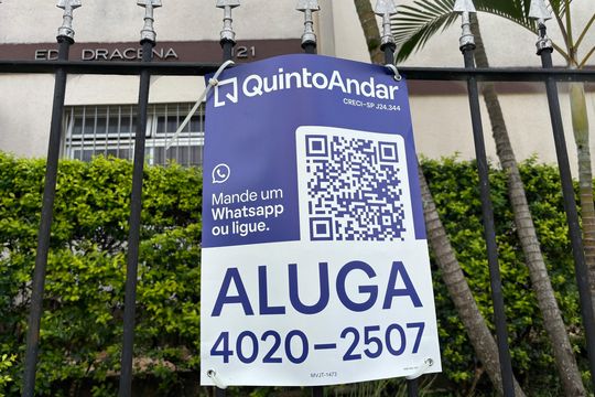 Placa de apartamento para alugar com 2 quartos, 60m² em Jardim Rio das Pedras, Cotia