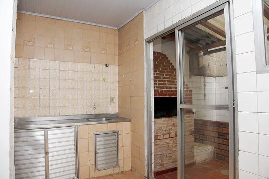Cozinha de apartamento à venda com 1 quarto, 50m² em São João, Porto Alegre