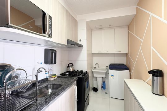 Cozinha de apartamento para alugar com 2 quartos, 39m² em Vila Morro Grande, São Paulo