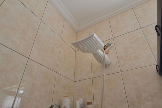 Banheiro da Suite de apartamento à venda com 4 quartos, 290m² em Heliópolis, Belo Horizonte