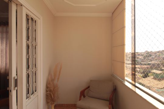 Varanda da Sala de apartamento à venda com 3 quartos, 250m² em Heliópolis, Belo Horizonte