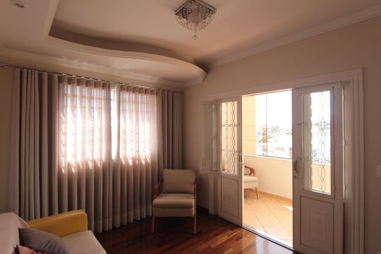 Apartamento à venda com 3 quartos, 250m² em Heliópolis, Belo Horizonte
