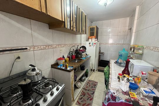 Cozinha de apartamento à venda com 3 quartos, 62m² em Jardim Guanabara, Rio de Janeiro