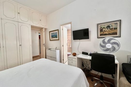 Apartamento para alugar com 4 quartos, 177m² em Leblon, Rio de Janeiro