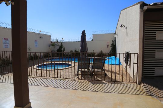 Área comum - Piscina de casa de condomínio para alugar com 3 quartos, 79m² em Jardim Imperial, Aparecida de Goiânia