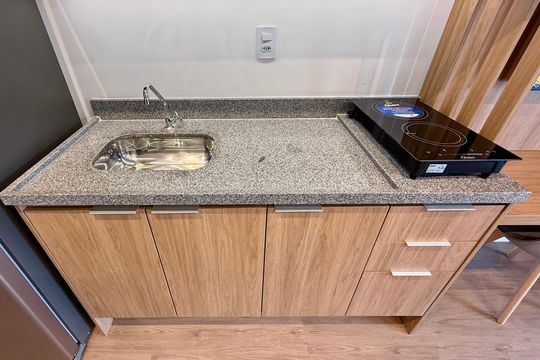 Cozinha  de kitnet/studio para alugar com 1 quarto, 24m² em Vila Cordeiro, São Paulo