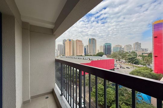 Sacada  de kitnet/studio para alugar com 1 quarto, 24m² em Vila Cordeiro, São Paulo