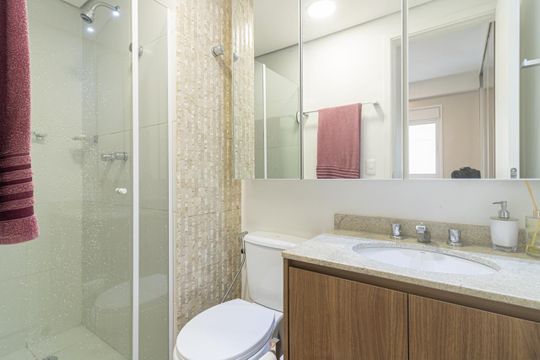 Banheiro da Suíte de apartamento para alugar com 1 quarto, 54m² em Vila Olímpia, São Paulo