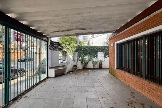 Garagem  de casa para alugar com 3 quartos, 239m² em Campo Belo, São Paulo