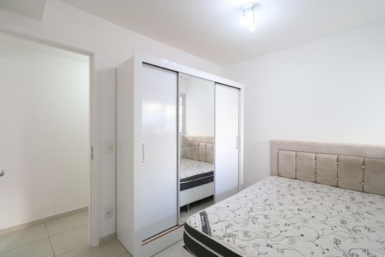Quarto de apartamento para alugar com 2 quartos, 63m² em Vila Anglo Brasileira, São Paulo