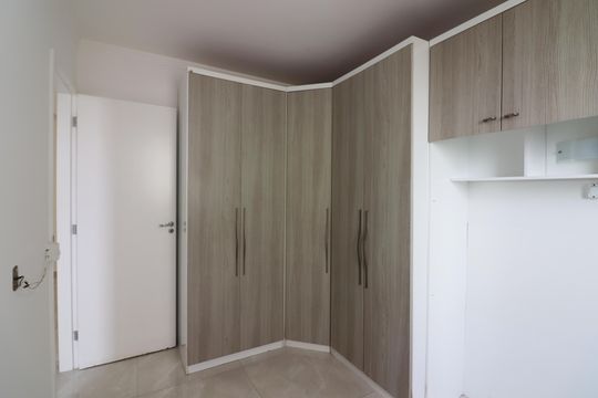 Quarto 1 de apartamento para alugar com 2 quartos, 48m² em Planalto, São Bernardo do Campo