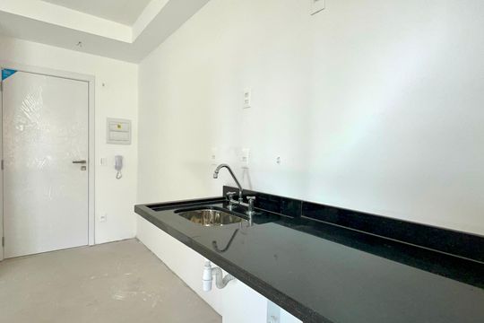Cozinha de apartamento à venda com 2 quartos, 55m² em Vila Anglo Brasileira, São Paulo