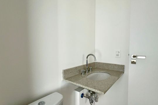 Banheiro da Suíte de apartamento à venda com 2 quartos, 55m² em Vila Anglo Brasileira, São Paulo