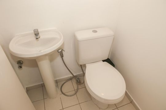 Lavabo de apartamento para alugar com 1 quarto, 52m² em Perdizes, São Paulo