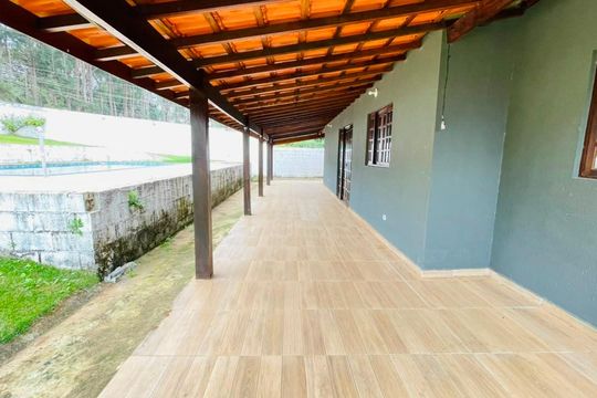 Quintal de casa para alugar com 3 quartos, 145m² em Chácara Tropical (caucaia do Alto), Cotia
