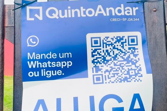 Placa de casa para alugar com 2 quartos, 140m² em Chácara Tropical (caucaia do Alto), Cotia