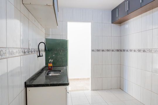 Cozinha de apartamento para alugar com 2 quartos, 79m² em Rocha, Rio de Janeiro