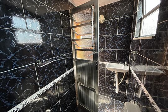 Casa para alugar com 2 quartos, 150m² em Marechal Hermes, Rio de Janeiro