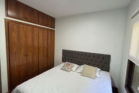 Quarto de casa para alugar com 4 quartos, 450m² em Chácaras do Peroba, Barueri