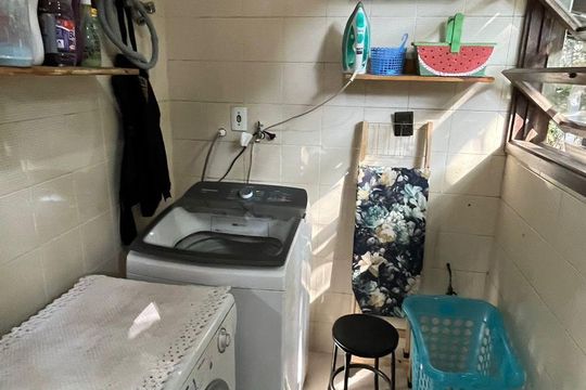 Área de serviço de casa para alugar com 4 quartos, 450m² em Chácaras do Peroba, Barueri