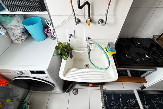 Cozinha e Área de Serviço de apartamento à venda com 2 quartos, 45m² em Parque Sao Vicente, Santo André
