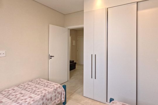 Quarto 2 de apartamento para alugar com 2 quartos, 60m² em José Menino, Santos