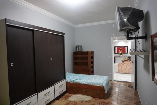 Quarto 3 de casa à venda com 5 quartos, 1100m² em Parque Mirante de Parnaiba, Barueri
