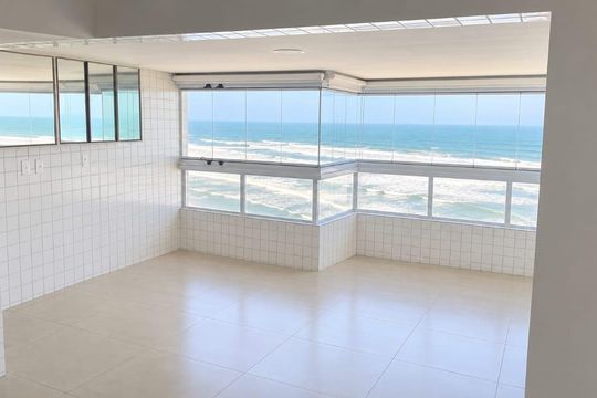 Cozinha de apartamento para alugar com 2 quartos, 92m² em Maracanã, Praia Grande