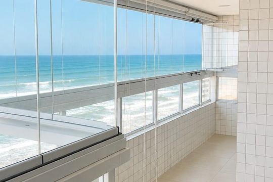 Varanda de apartamento para alugar com 2 quartos, 92m² em Maracanã, Praia Grande