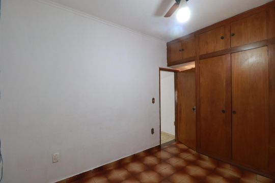 Quarto 1 de casa para alugar com 1 quarto, 175m² em Jardim Antartica, Ribeirão Preto