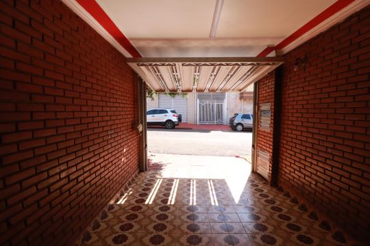 Garagem  de casa para alugar com 1 quarto, 175m² em Jardim Antartica, Ribeirão Preto