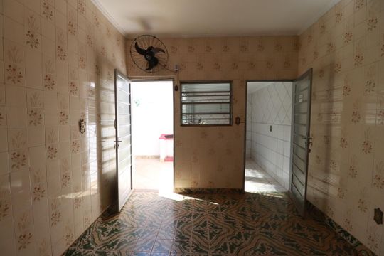 Casa para alugar com 1 quarto, 175m² em Jardim Antartica, Ribeirão Preto