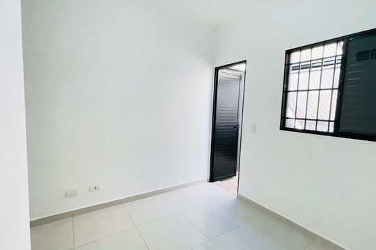 Quarto de casa para alugar com 2 quartos, 56m² em Pununduva, Cotia