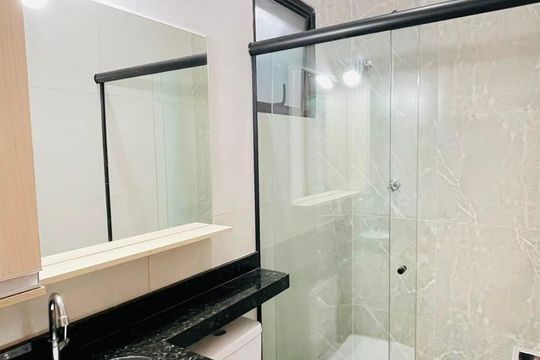 Banheiro de casa para alugar com 2 quartos, 56m² em Pununduva, Cotia