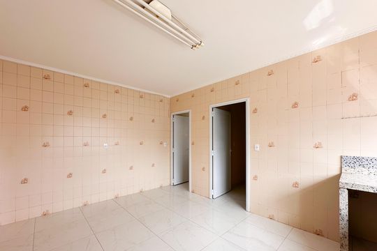 Cozinha de apartamento para alugar com 2 quartos, 155m² em Baeta Neves, São Bernardo do Campo